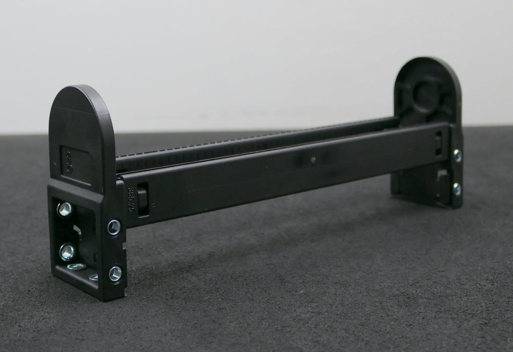 Bild des Artikels IGUS-KMA-Anschlußelement-2800.10-Innenmaß-250x32mm-Außenmaß-273x54x100mm