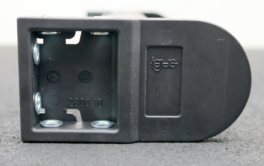 Bild des Artikels IGUS-KMA-Anschlußelement-2800.10-Innenmaß-250x32mm-Außenmaß-273x54x100mm