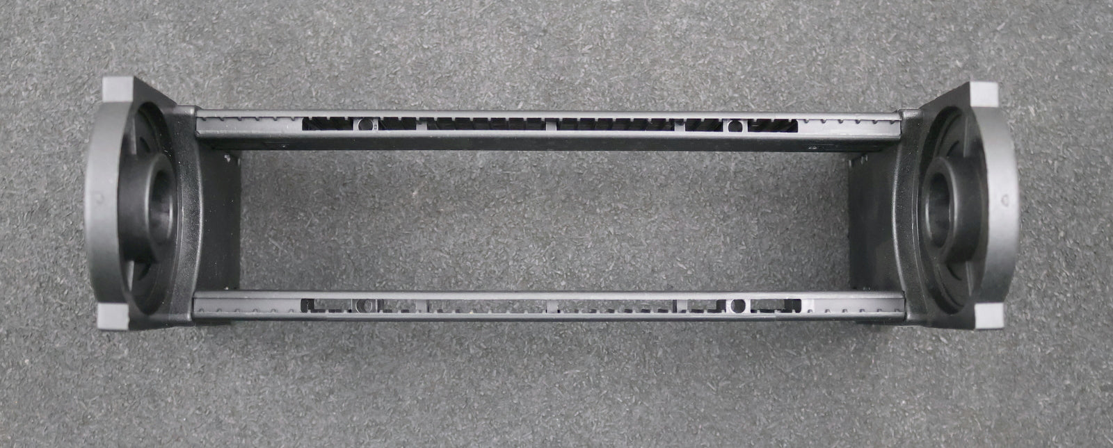 Bild des Artikels IGUS-KMA-Anschlußelement-39000.10-Innenmaß-210x42mm-Außenmaß-233x63x114mm