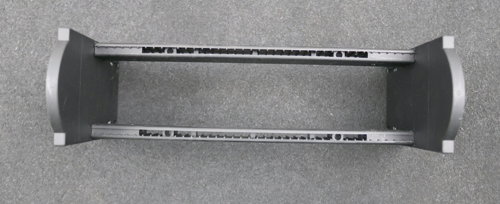 Bild des Artikels IGUS-KMA-Anschlußelement-39000.20-Innenmaß-210x42mm-Außenmaß-233x63x114mm