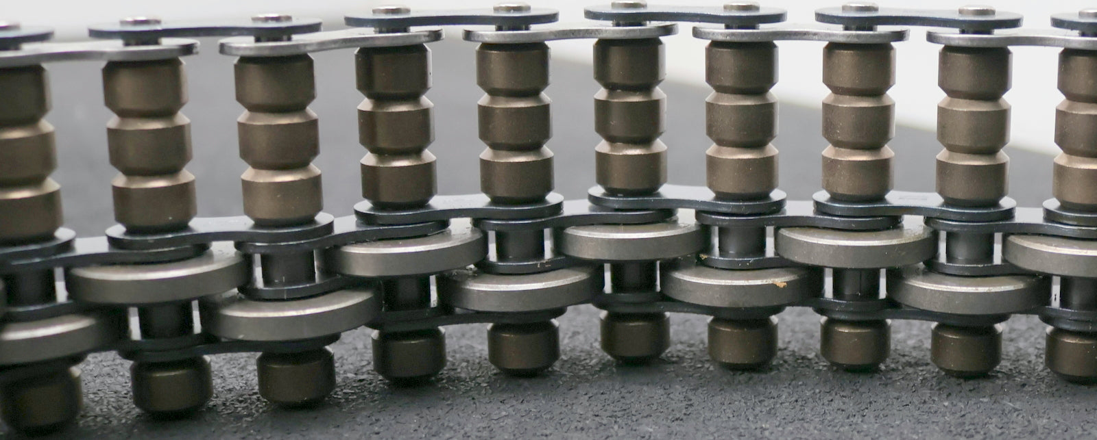 Bild des Artikels IWIS-Kette-M120SFS-B61,-7/28-mit-264-Glieder-Länge-5m-Breite-62mm