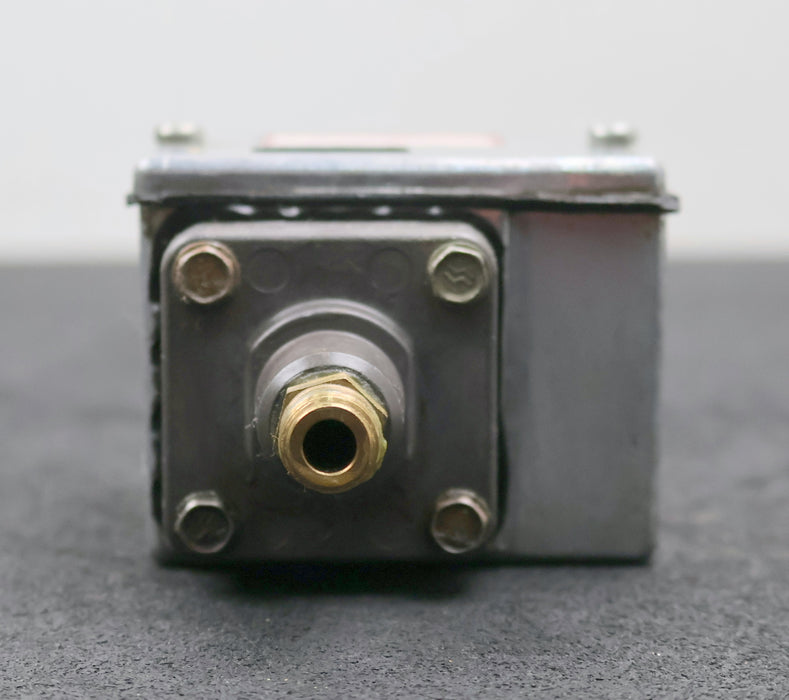 Bild des Artikels BARKSDALE-Druckschalter-Typ-E1H-H90-P4-GE141-Einstellbereich-0,21…6bar