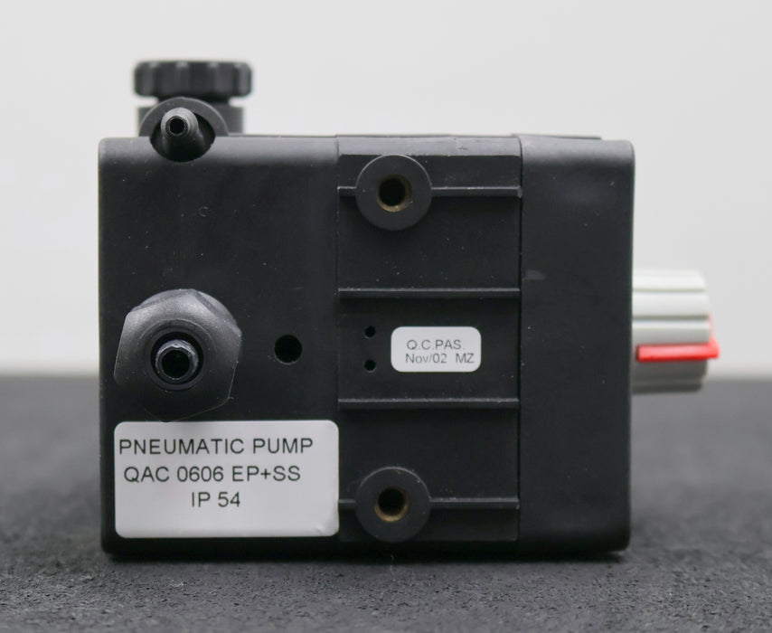 Bild des Artikels EMEC-pneumatische-Dosierpumpe-QAC-0606-EP+SS-Luftbedarf:-0,020l-unbenutzt
