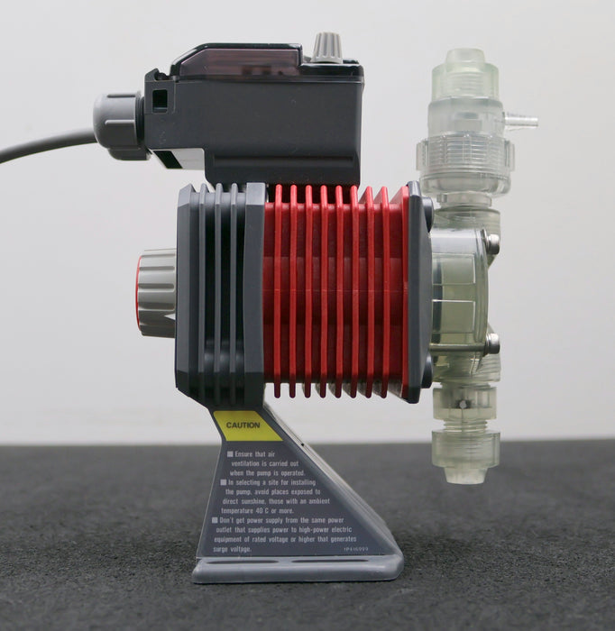 Bild des Artikels IWAKI-Dosierpumpe-Model-EH-B10VC-220PS2-220V-38ml/min-10kgf/cm²-0~360spm