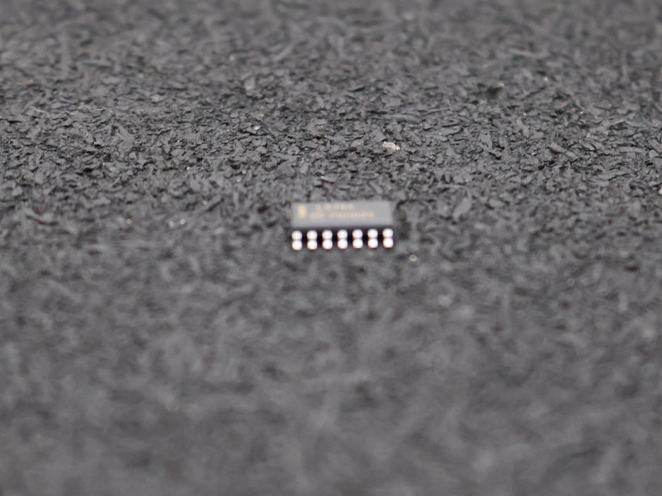 Bild des Artikels MOTOROLA-47x-Dual-D-type-positive-edge-triggered-flip-flop-LS74A-unbenutzt