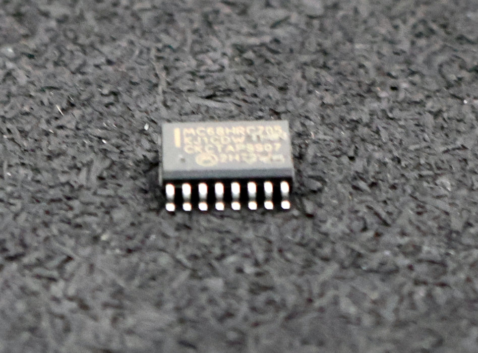 Bild des Artikels MOTOROLA-5x-Microprozessor-MC68HRC705-unbenutzt-in-OVP