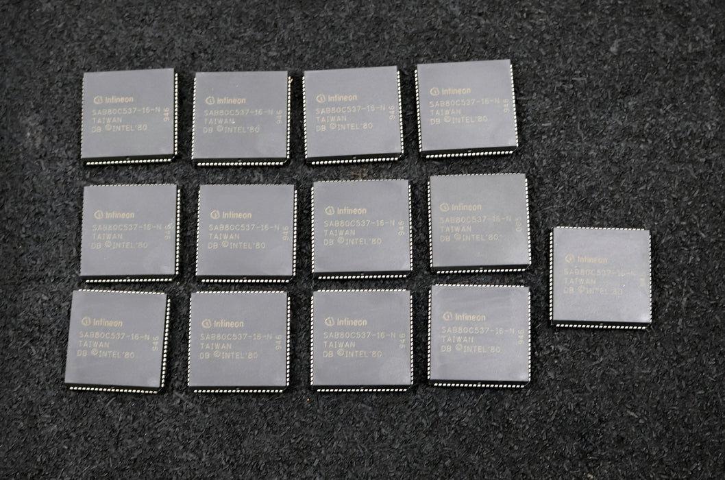 Bild des Artikels INFINEON-13x-Microprozessor-SAB80C537-16-N-unbenutzt-in-OVP