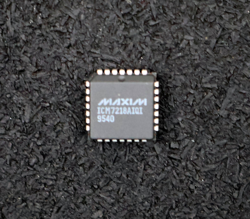 Bild des Artikels MAXIM-24x-Displaytreiber-ICM7218AIQI-unbenutzt-in-OVP