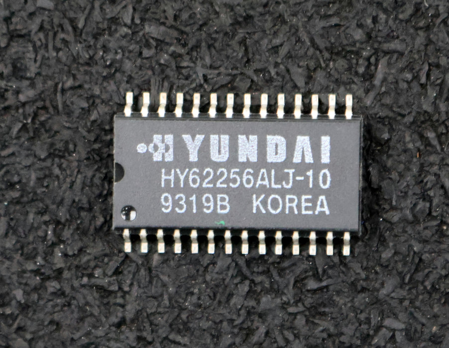 Bild des Artikels HYUNDAI-10x-Microprozessor-HY62256ALJ-10-unbenutzt