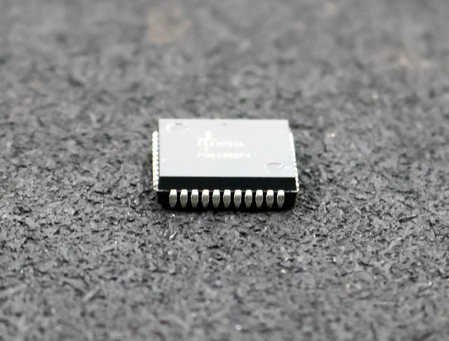 Bild des Artikels 3x-Schnittstelle---I/O-Erweiterer-CS82C55A-5-unbenutzt