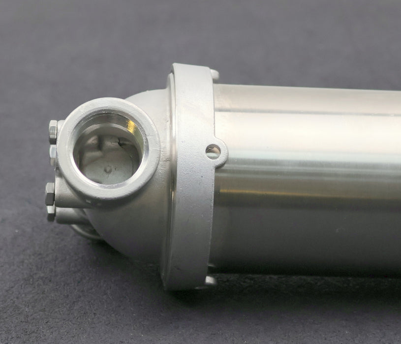 Bild des Artikels Edelstahl-Filtergehäuse-Größe-10''-Anschluß-1''-mit-2-Schraublöcher-unbenutzt