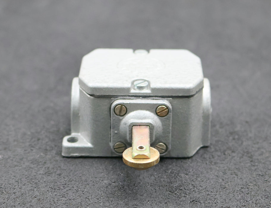 Bild des Artikels ROBOTRON-2x-Schaltkontakt-GWU-1R-Stahlausführung-500VAC-6A-unbenutzt-in-OVP