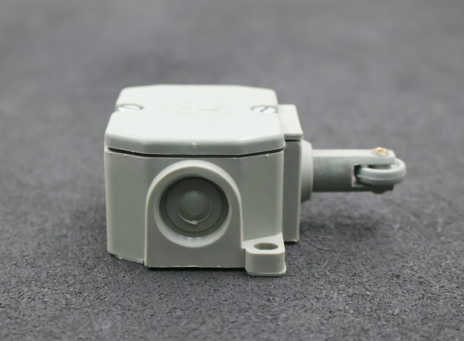 Bild des Artikels ROBOTRON-Schaltkontakt-PWA-1R-500VAC-6A-unbenutzt