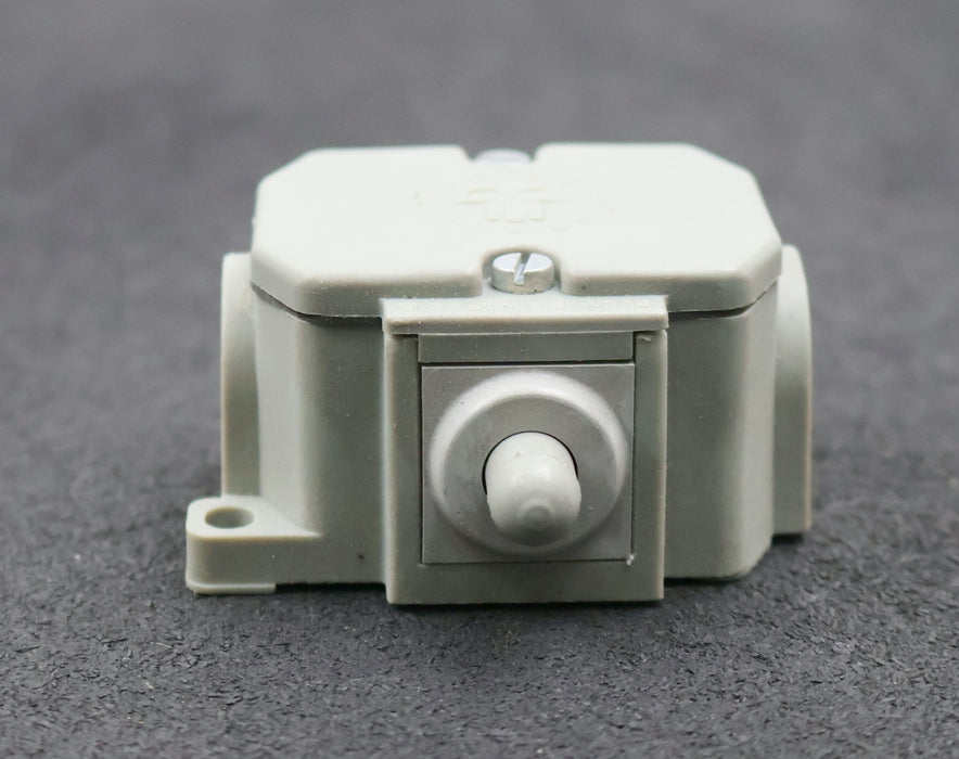 Bild des Artikels ROBOTRON-2x-Schaltkontakt-PWU-1St-500VAC-6A-unbenutzt-in-OVP-Gewicht-300g