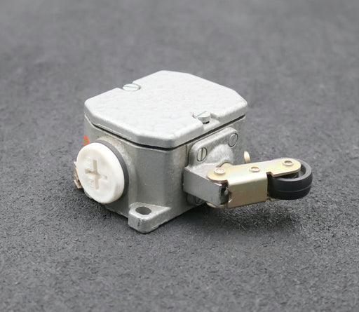 Bild des Artikels ROBOTRON-Schaltkontakt-GWU-1F-Stahlausführung-500VAC-6A-unbenutzt