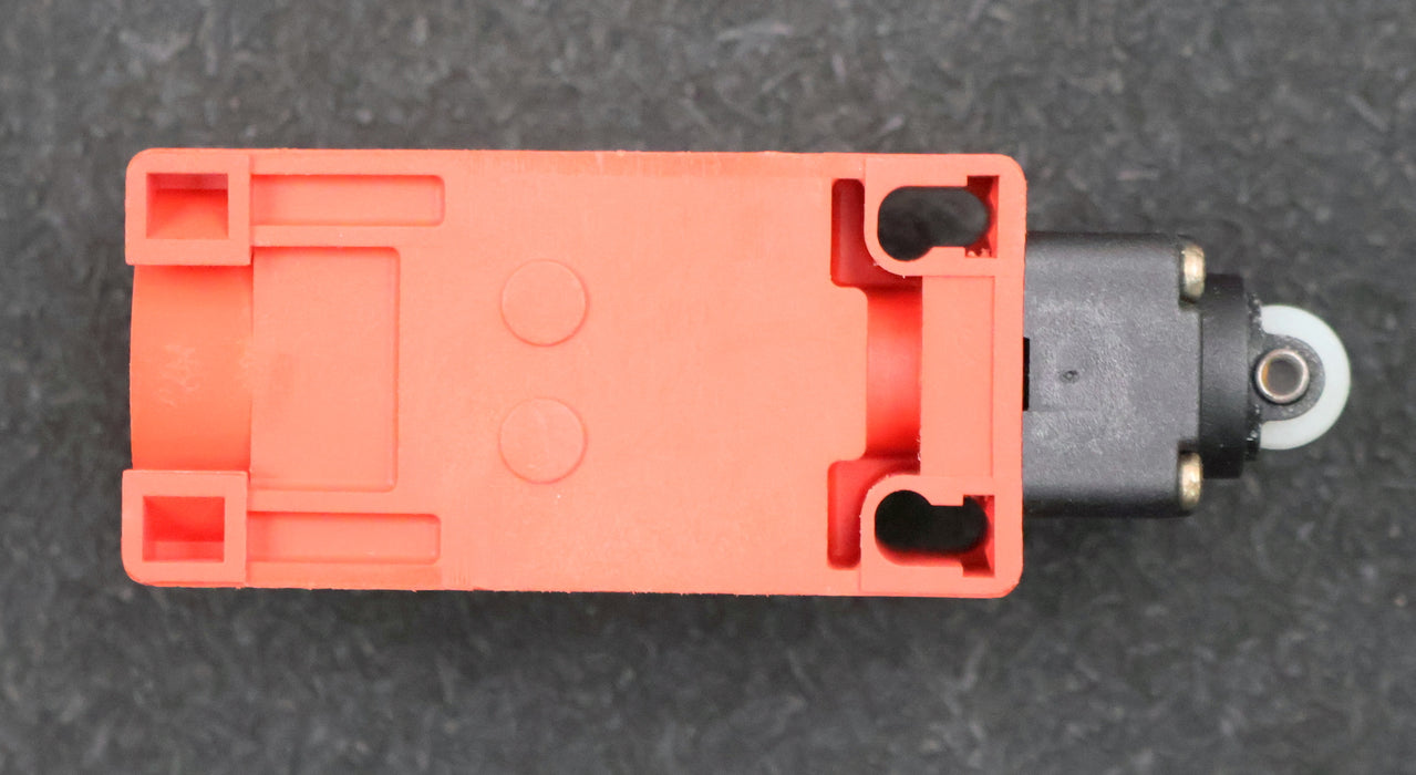 Bild des Artikels BERNSTEIN-CLASSIC-Endschalter-I88-SU1Z-RIWK-608.6167.018-10A-300VAC-IP65