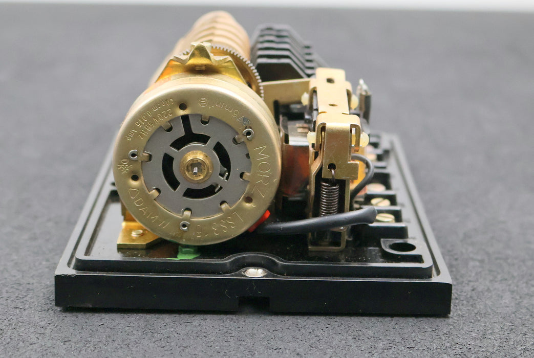 Bild des Artikels DDR-EAW-Zeitrelais-WZ5-2-E/12-6A-500VAC-1,2-12s-IP20-Spulenspannung-220VAC-50Hz