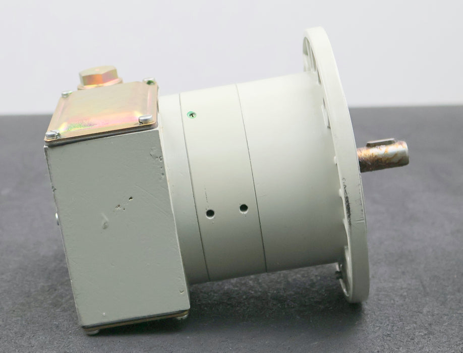 Bild des Artikels VEB-ELMO-HARTHA-DDR-Tachogenerator-Typ-1632.12-100V-0,02A-3000U/min