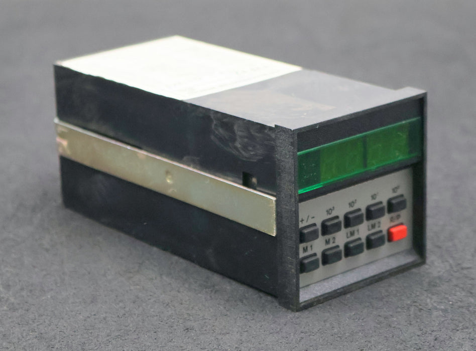 Bild des Artikels VEB-MASSINDUSTRIE-Elektronischer-Zähler-EZ-0-14-01.1222-IP40/IP54-Schutzklasse-2