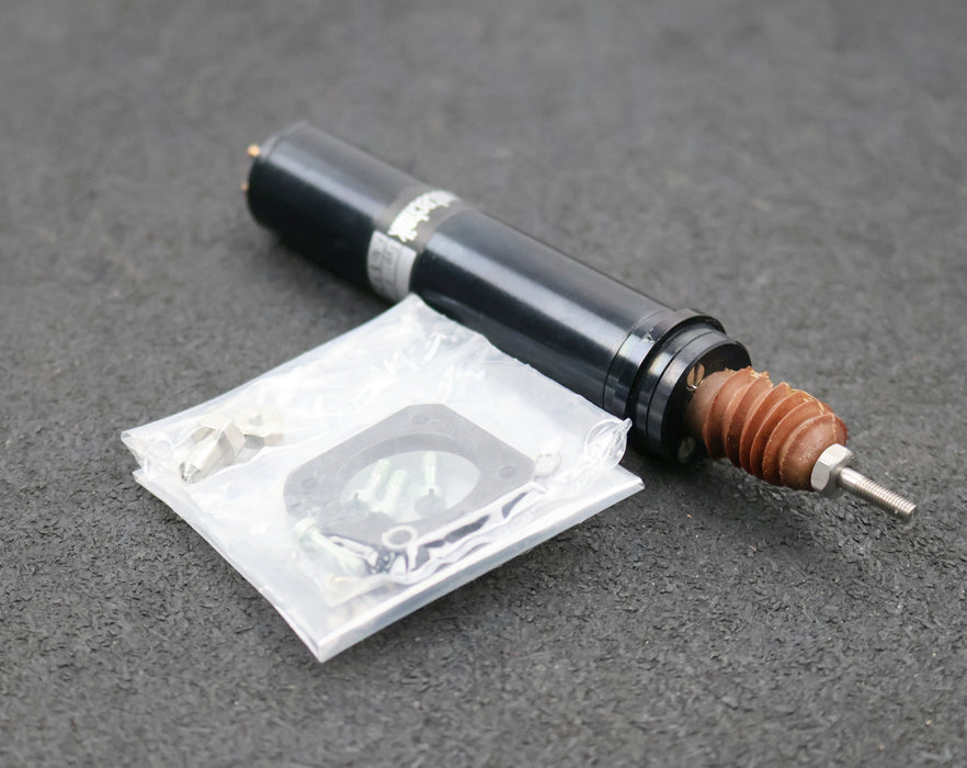 Bild des Artikels NOVOTECHNIK-LINOTAST-Induktiver-Wegaufnehmer-Typ-F-205-Hub-5mm-Lin.-0,25-24VDC