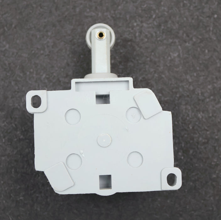 Bild des Artikels ROBOTRON-2x-Schaltkontakt-PWU-1R-500VAC-6A-unbenutzt