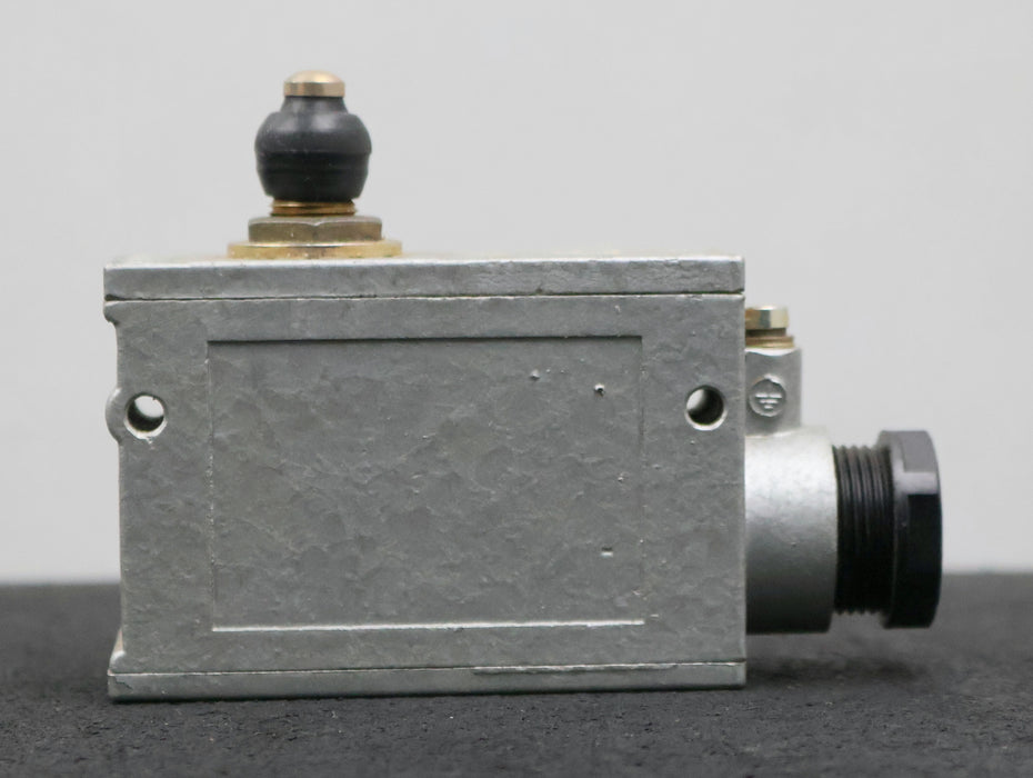 Bild des Artikels VEB-ROBOTRON-Mikrotaster-Typ-AF1.D1/1-IP54-500VAC-10A-unbenutzt