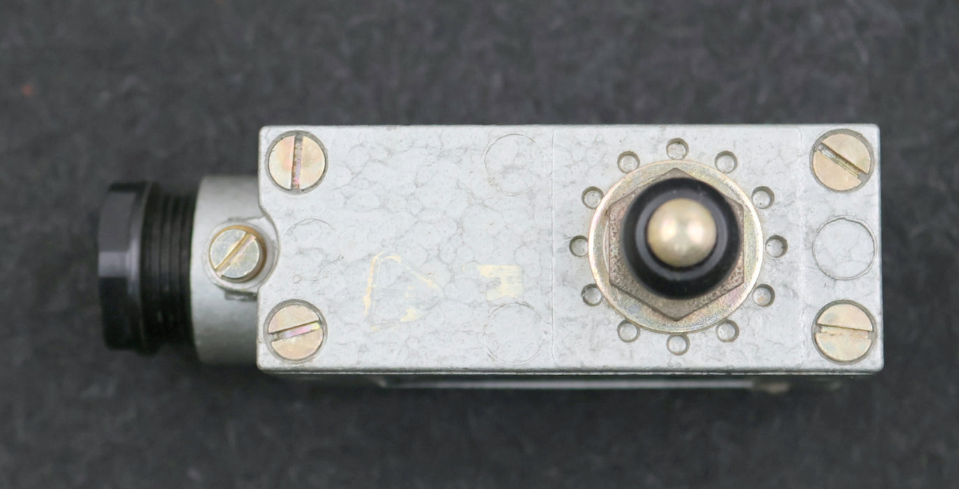 Bild des Artikels VEB-ROBOTRON-Mikrotaster-Typ-AF1.D1/1-IP54-500VAC-10A-unbenutzt