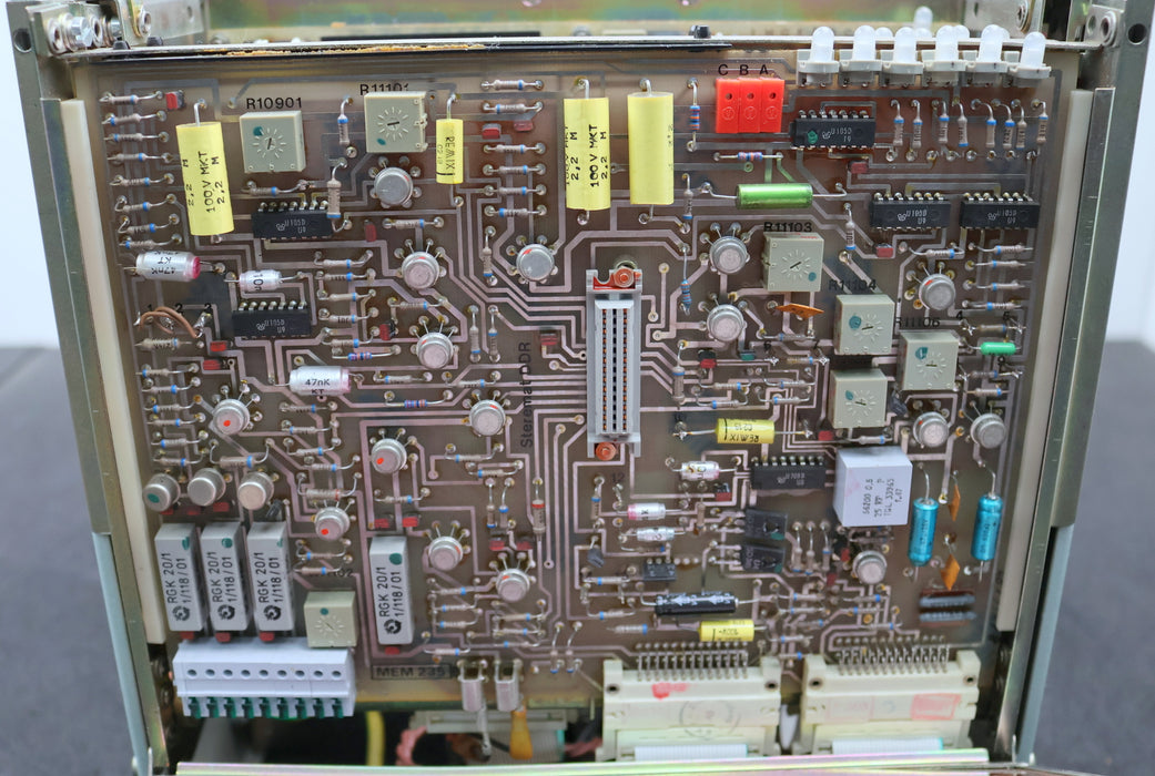 Bild des Artikels VEB-EAB-DDR-Steuergerät-Thyresch-CT-CN0-021-DGKv-400/63-400VDC-63A