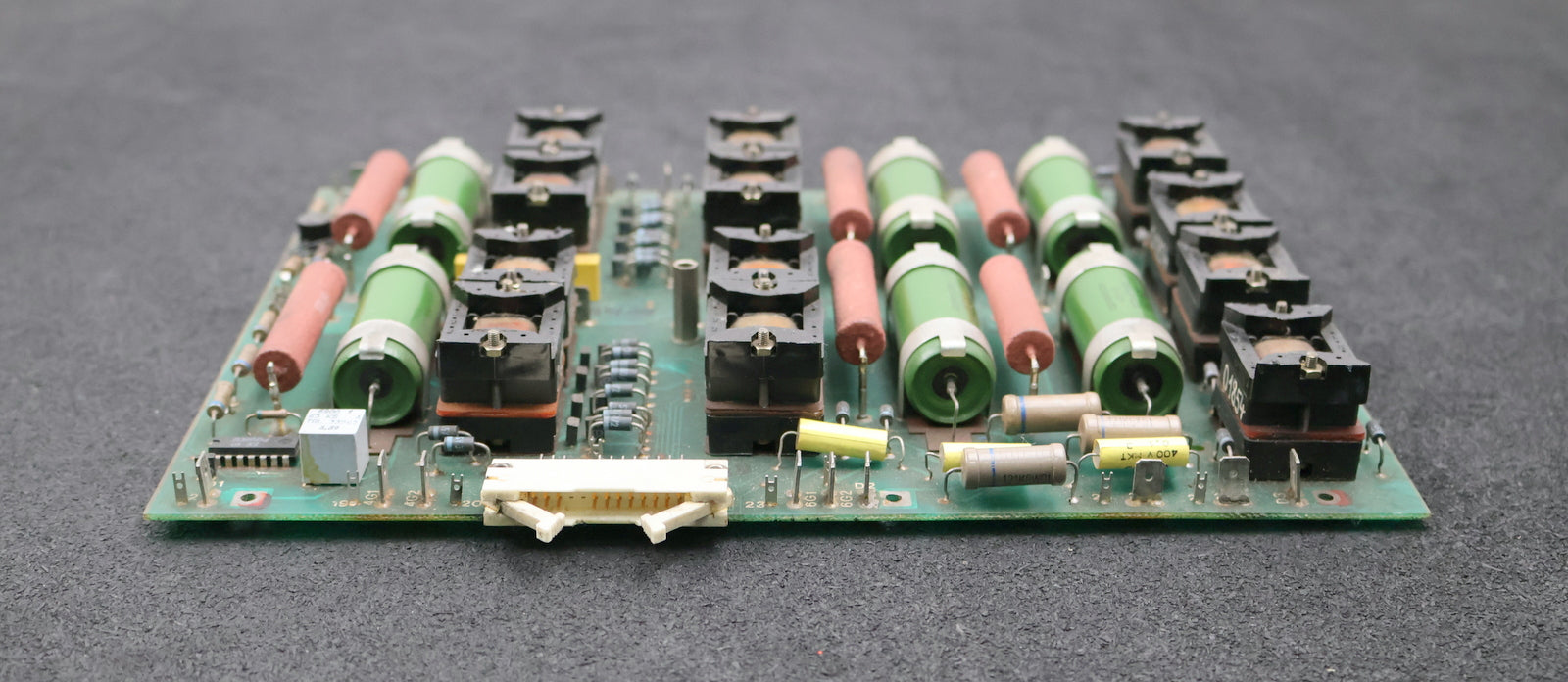 Bild des Artikels VEB-EAB-DDR-Platine-IT-238-03-Platine-RFT-55186-700-30-364-8-37L-2-891-20-295-3