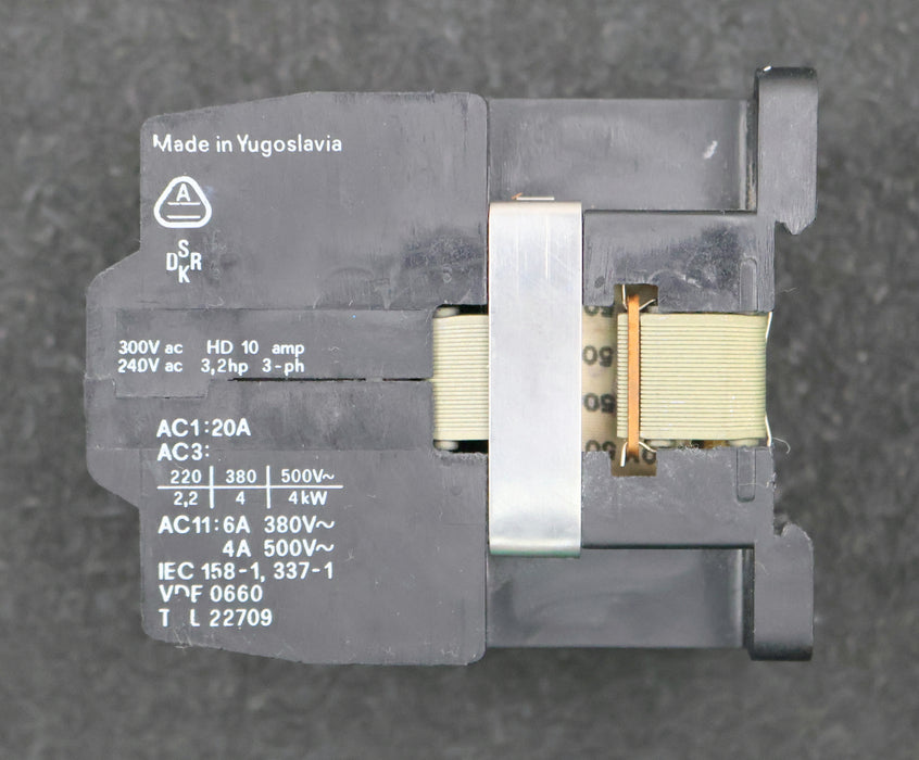 Bild des Artikels ISKRA-Leistungsschütz-K0-44E-20A-Spulenspannung-220V-50Hz-6A-380VAC-4A-500VAC