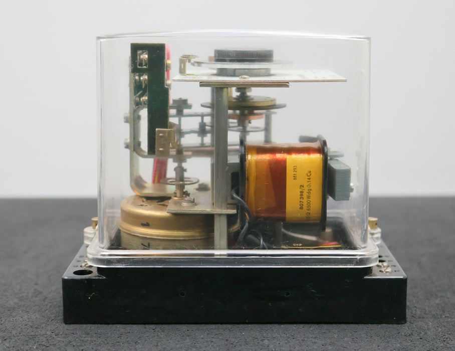 Bild des Artikels EAW-DDR-Zeitrelais-RZw-PL-Nr-734166000-0,4-6min-220V-50Hz-RS801449-unbenutzt