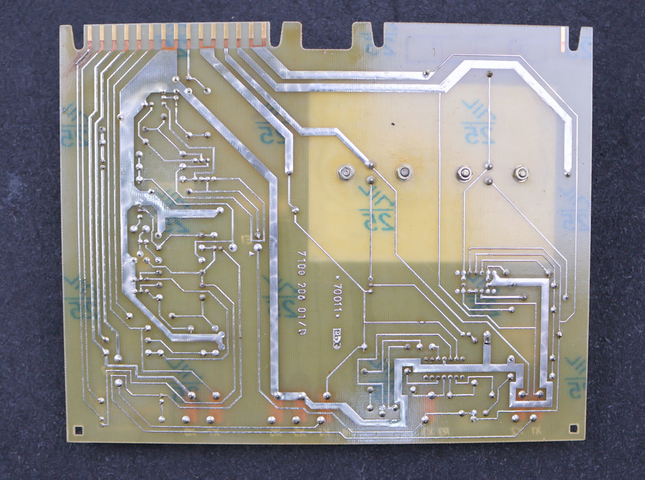Bild des Artikels VEB-NUMERIK-Board-7100-200-01-/-D-Platine-70011-gebraucht-voll-funktionsfähig