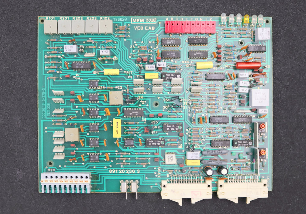 Bild des Artikels VEA-EAB-DDR-Platine-MEM-238-891202363-54220-700-30-114-0-37L-2-gebraucht