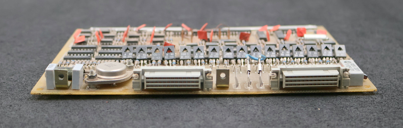 Bild des Artikels VEM-NUMERIK-DDR-Einschubplatine-414274-8-NKM-590140-0B-gebraucht