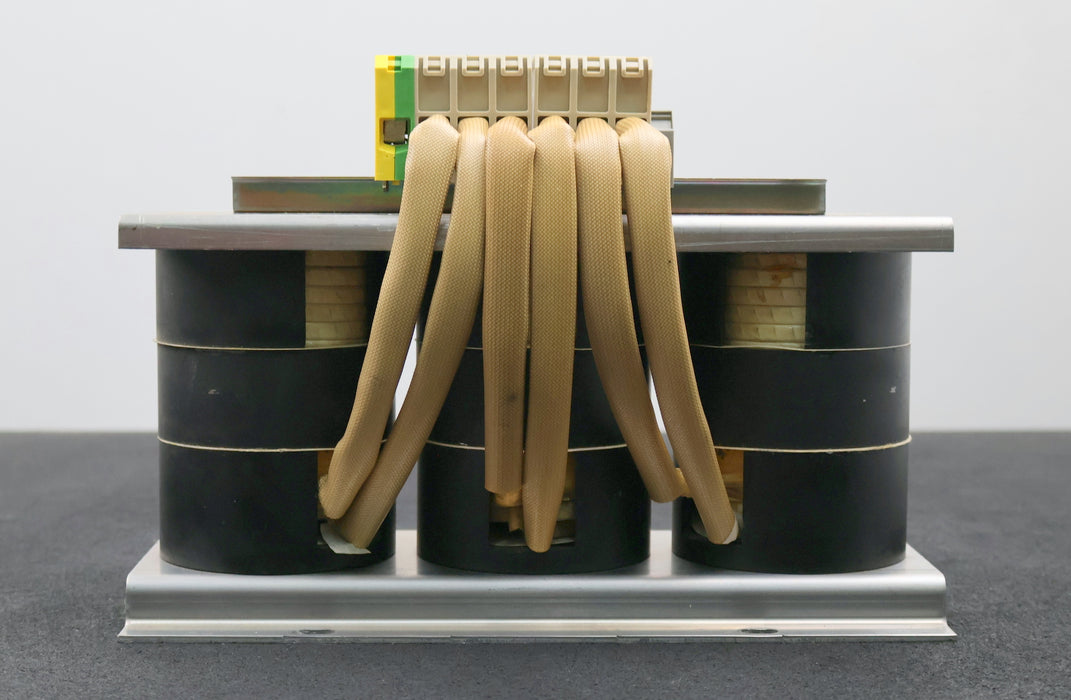 Bild des Artikels SIEMENS-3-Phasendrossel-6SN1111-0AA00-0CA0-gebraucht