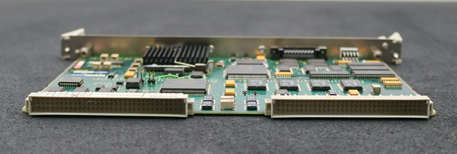 Bild des Artikels SIEMENS-SINUMERIK-Platine-6FC5110-0BB03-0AA1-E.Stand-C-gebraucht