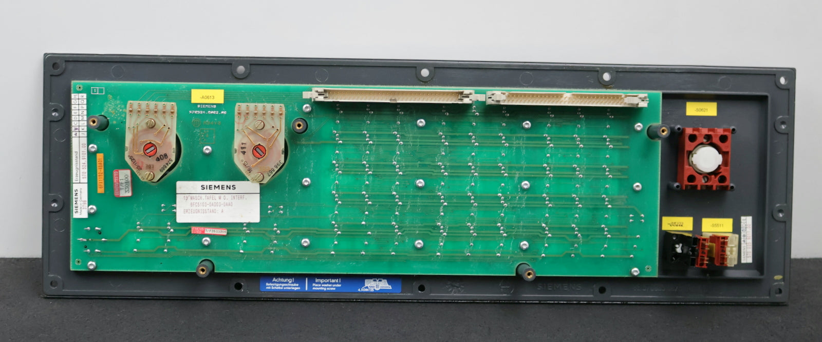 Bild des Artikels SIEMENS-19''-Maschienensteuertafel-M-ohne-Interf.-6FC5103-0AD03-0AA0-E-Stand-A