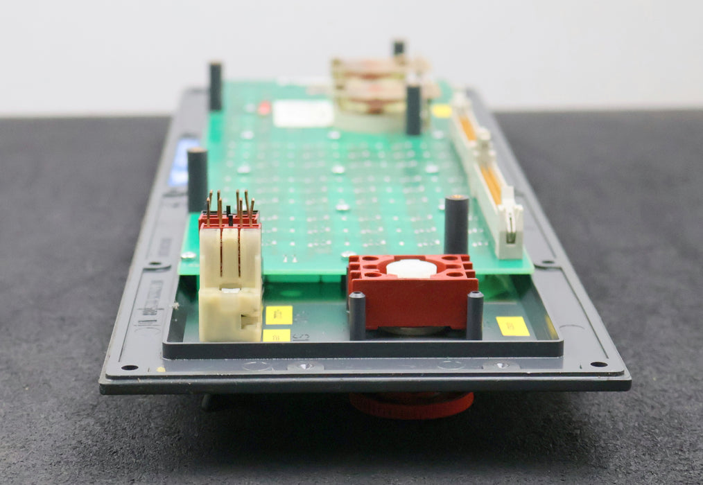 Bild des Artikels SIEMENS-19''-Maschienensteuertafel-M-ohne-Interf.-6FC5103-0AD03-0AA0-E-Stand-A