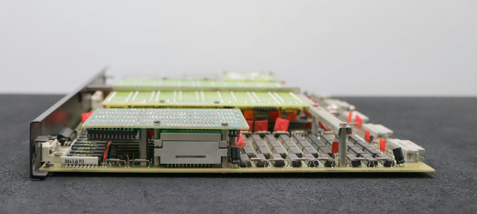 Bild des Artikels VEB-NUMERIK-AR/LR-Steuerkarte-414567-4-NKM-Platine-590407-0-I6-b-RFT-G-101668