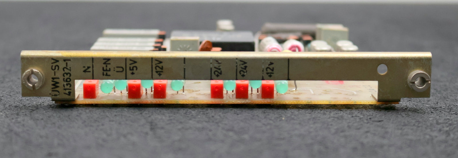 Bild des Artikels VEM-NUMERIK-RFT-DDR-ÜW1-SV-Platine-413632-1-NKM-4673-2-RFT-54901-gebraucht