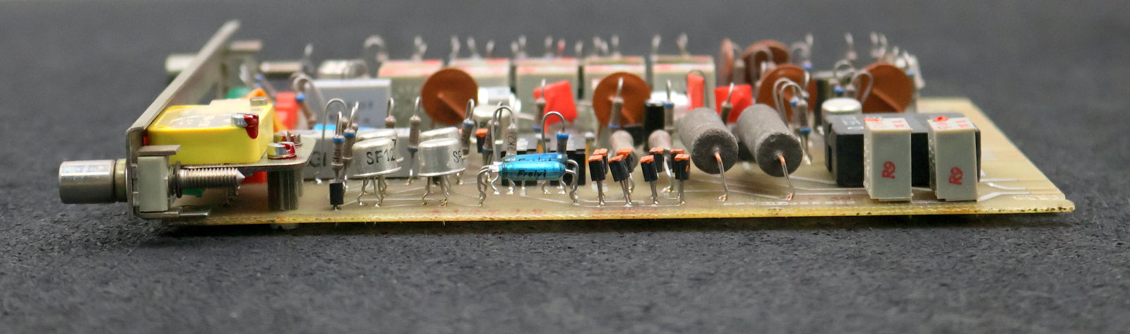 Bild des Artikels VEM-NUMERIK-RFT-DDR-ÜW3-SV-Platine-413938-9-NKM-4975-7-RFT-55926-gebraucht