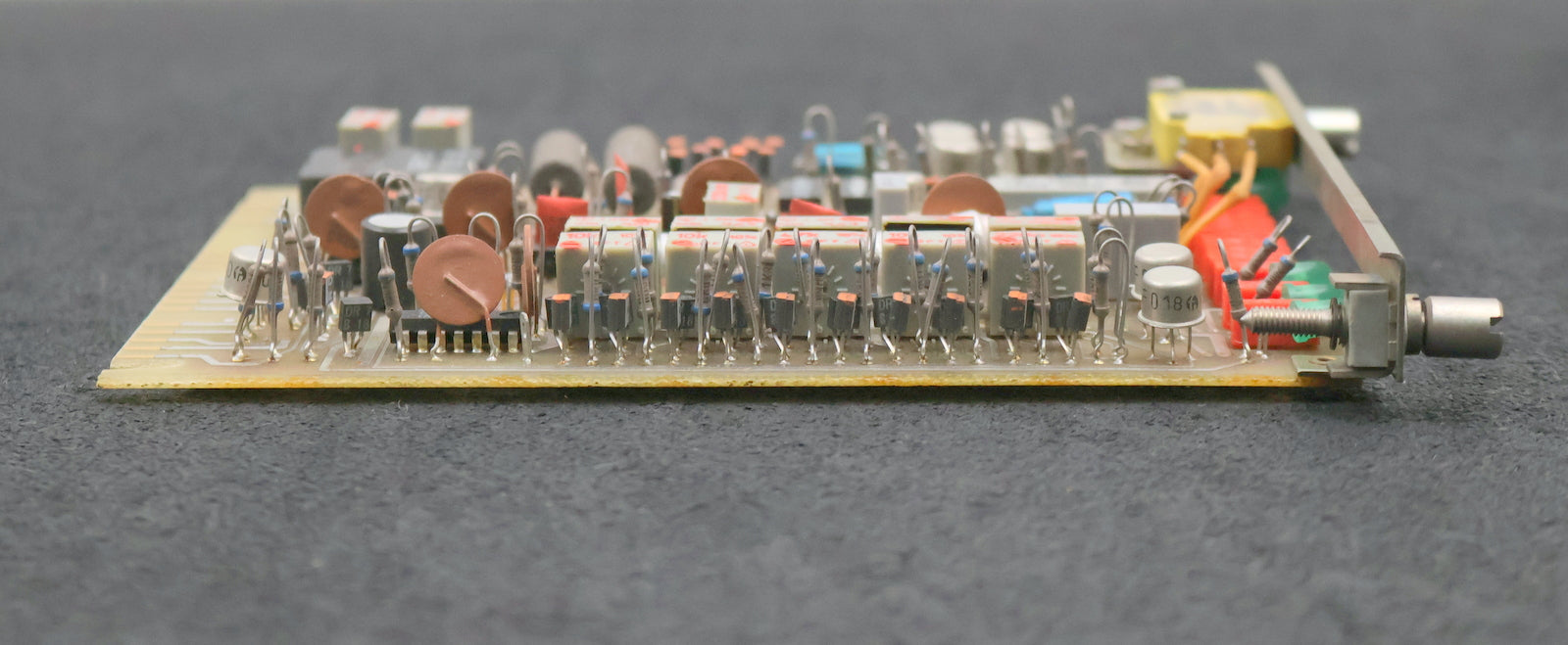 Bild des Artikels VEM-NUMERIK-RFT-DDR-ÜW3-SV-Platine-413938-9-NKM-4975-7-RFT-55926-gebraucht