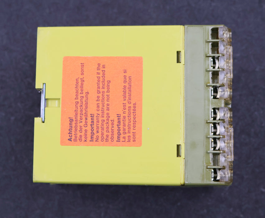 Bild des Artikels PILZ-Zweihandbedienungsrelais-P2HZ-ID-No.:-474162/1-220VAC-4VA-40-60Hz