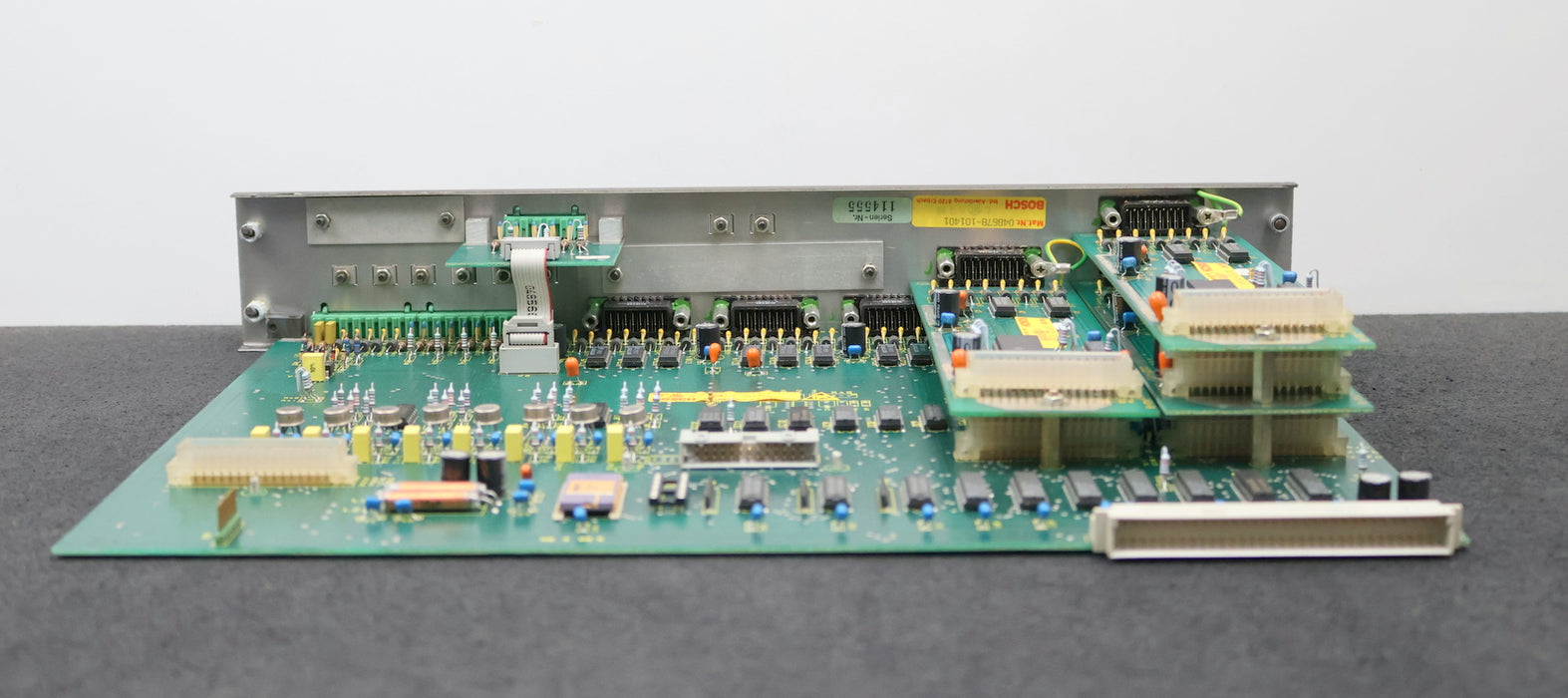 Bild des Artikels BOSCH-Servosteuerkarte-CNC-Mat.Nr.-047926-205401-/-203303-+-3x-047928-202401