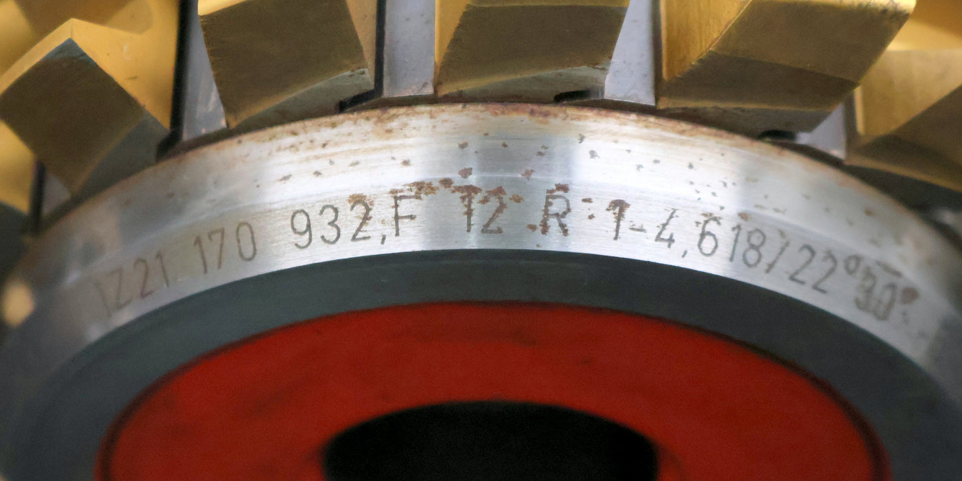 Bild des Artikels SAAZOR-Zahnrad-Wälzfräser-gear-hob-m=-4,618mm-22°30'-EGW-Ø133x185xØ32mm-mit-LKN