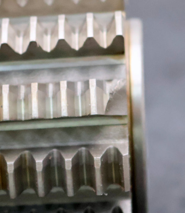 Bild des Artikels PWS-Zahnrad-Wälzfräser-gear-hob-m=-2mm-20°-EGW-Ø80x72xØ32mm-mit-LKN-BPIII