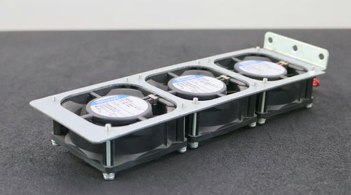 Bild des Artikels EBMPAPST-3x-Lüfter-auf-einer-Stahlschiene-Typ-8314-H-24VDC-250mA-6W