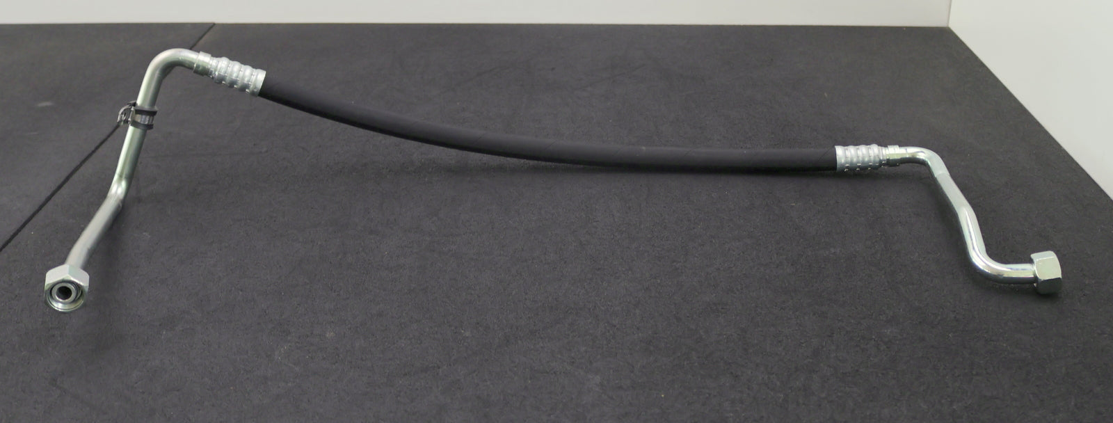 Bild des Artikels JUNGHEINRICH-Hydraulikschlauch-mit-Armatur-Zch.-Nr.-51033037-unbenutzt