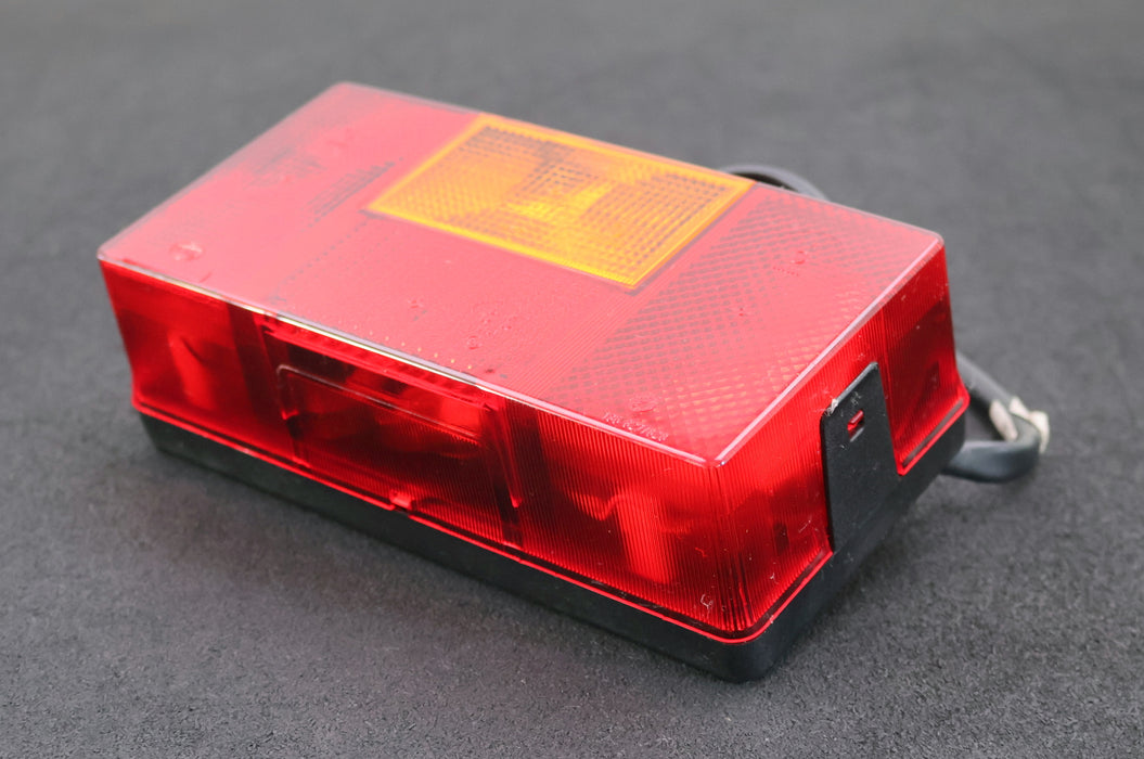 Bild des Artikels HELLA-Heckleuchte-für-LINDE-1273801018-unbenutzt