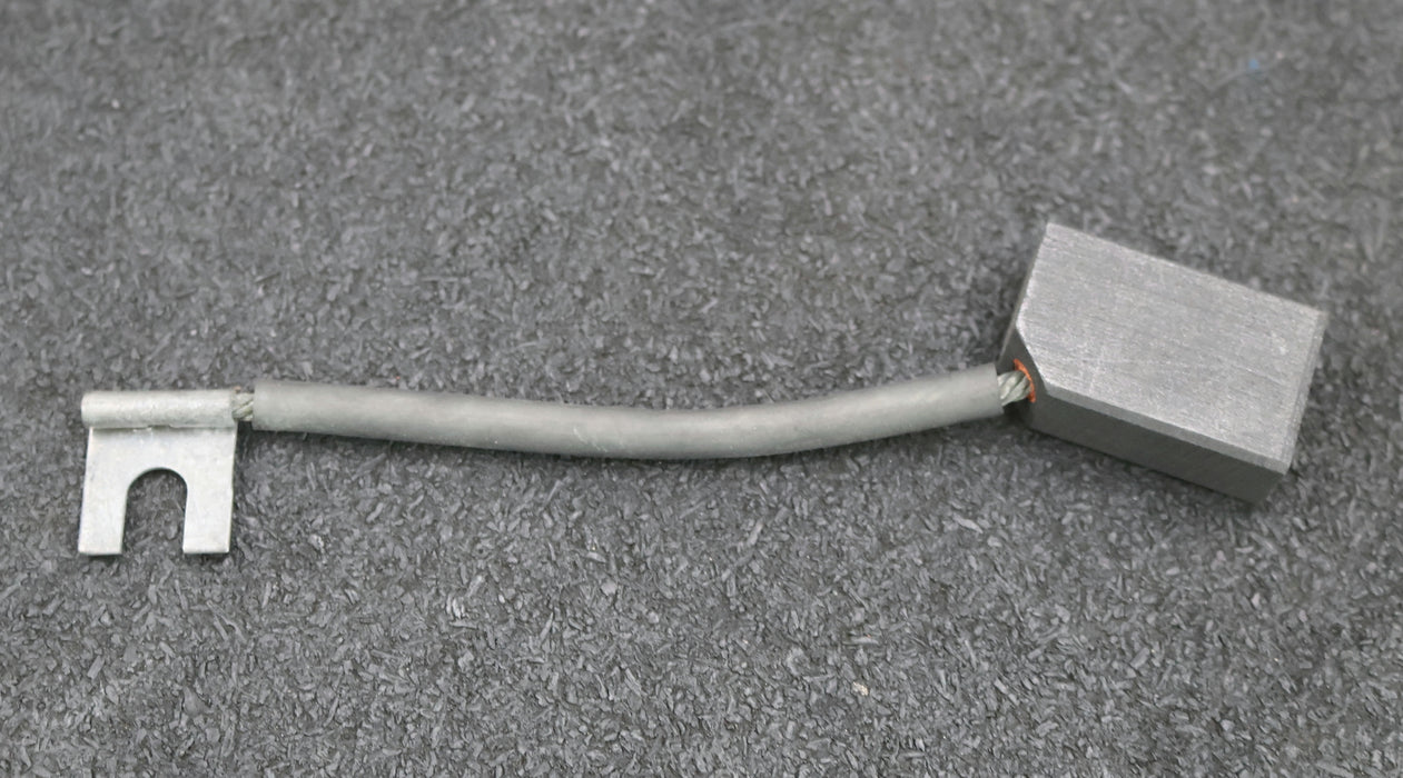 Bild des Artikels Kohlebürste-Blockkohlebürste-mit-einer-Litze-EKL-E8-Abmessungen-12,5x20x32mm
